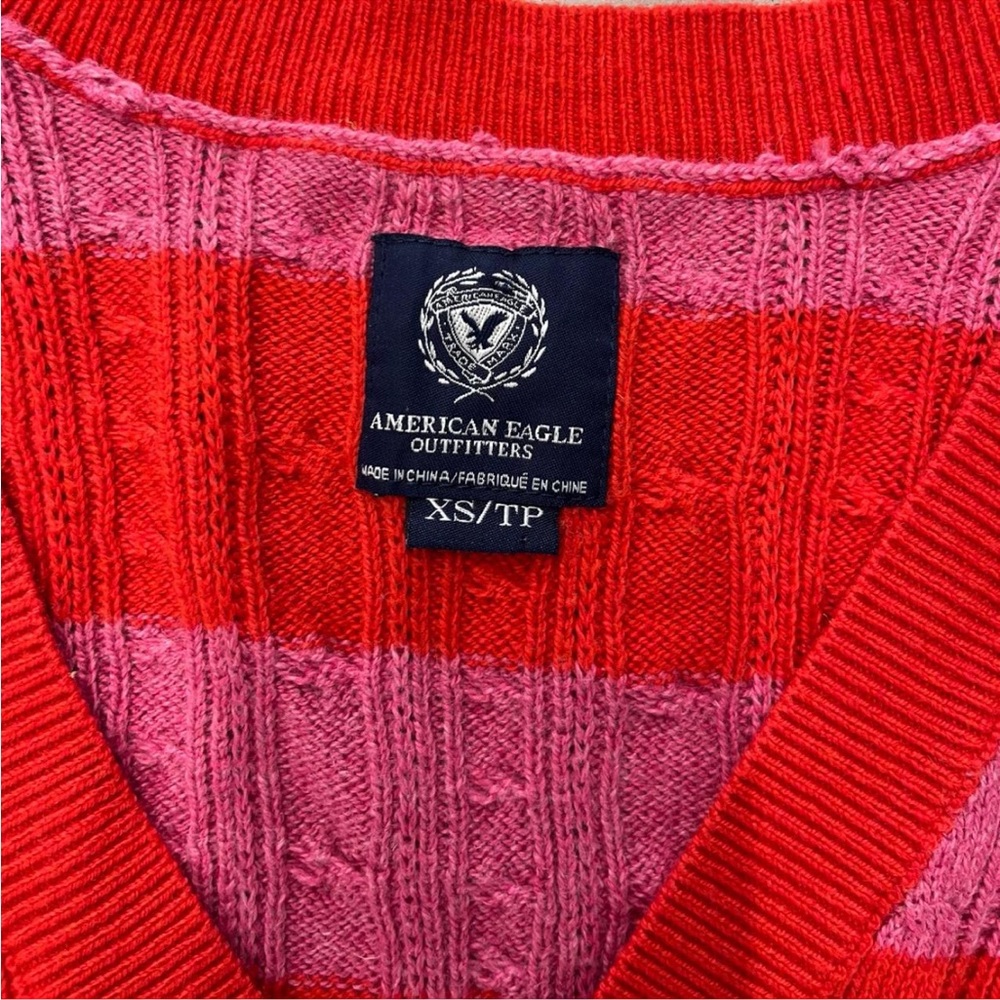 Y2K American Eagle Outfitters Red and Pink Striped V-Neck Sweater - Picture 5 of 6